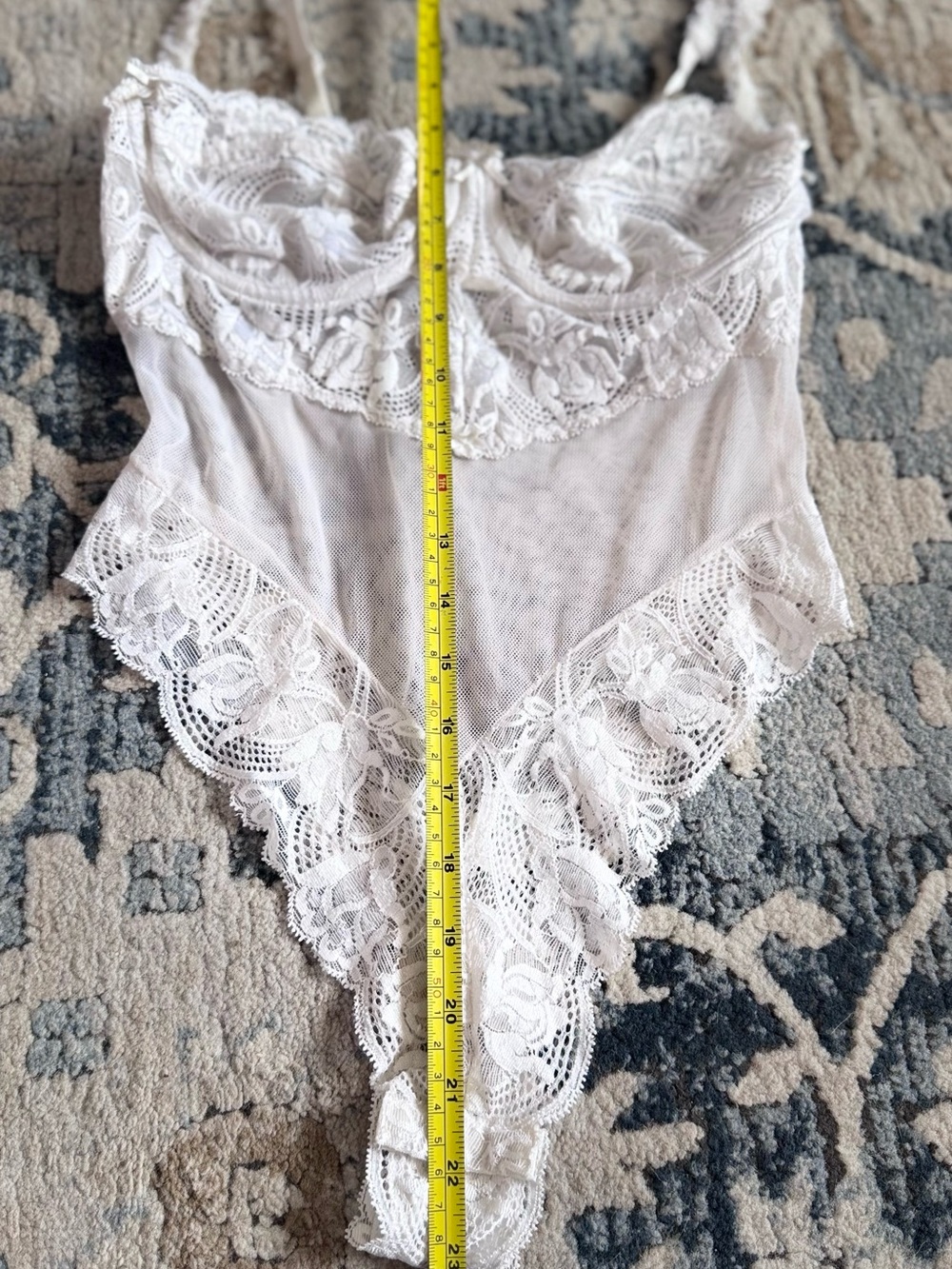Vintage Victoria's Secret Gold Label White Lace Teddy Bodysuit 34C 80s - Picture 13 of 16